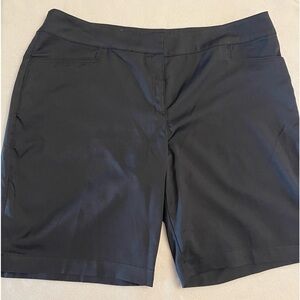 PGA Tour-Ladies golf shorts. Like new. Black ladies golf shorts